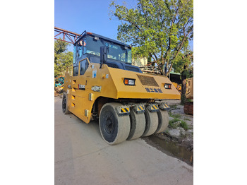 Коток пневмоколісний XCMG