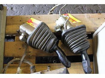 Кабіна й інтер'єр LIEBHERR