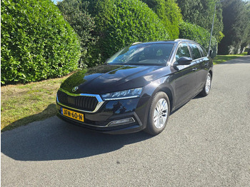 Легковий автомобіль ŠKODA
