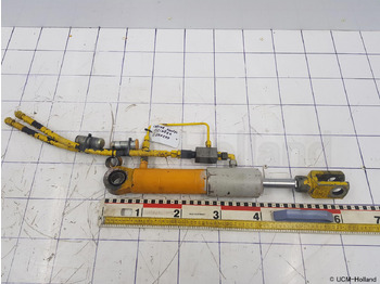 Гідроциліндр LIEBHERR