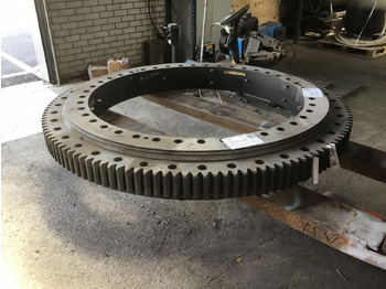 Поворотне кільце TEREX