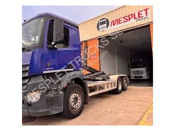 Гаковий мультиліфт вантажівка MERCEDES-BENZ Actros