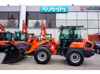 Колісний навантажувач KUBOTA R070