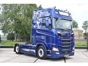 Тягач SCANIA S 500