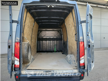 Суцільнометалевий фургон Iveco Daily 35S18 3.0L Automaat L2H2 3,5t Trekhaak LED Navi Airco Cruise Camera Euro6 L2 11m3 Airco Trekhaak Cruise control: фото 3