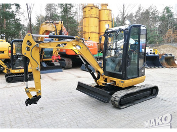 Гусеничний екскаватор CATERPILLAR 302.7DCR