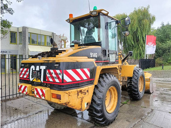 Колісний навантажувач CATERPILLAR 914