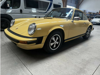 Легковий автомобіль PORSCHE