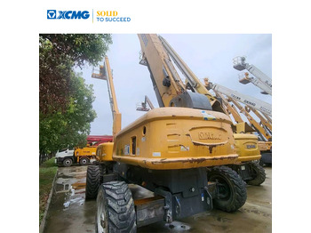 Телескопічний підйомник XCMG