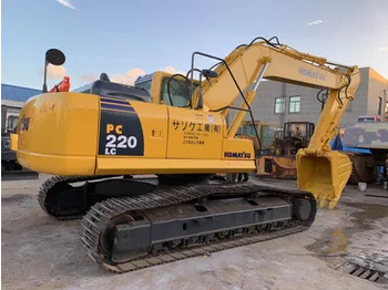 Гусеничний екскаватор KOMATSU PC200-8