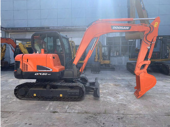 Гусеничний екскаватор DOOSAN DX55