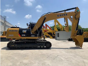 Гусеничний екскаватор CATERPILLAR 323D2L