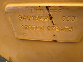 Навісне обладнання LIEBHERR
