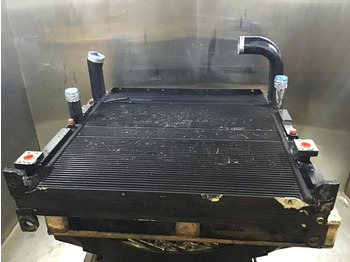 Радіатор LIEBHERR