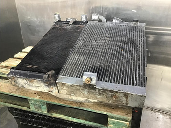 Радіатор LIEBHERR