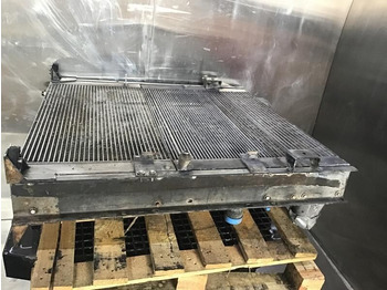 Радіатор LIEBHERR