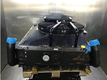 Радіатор LIEBHERR