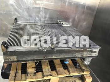 Радіатор LIEBHERR