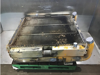 Радіатор LIEBHERR