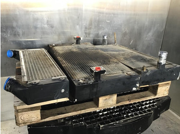 Радіатор LIEBHERR