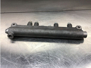 : фото в шапці сторінки