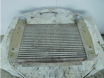 Інтеркулер LIEBHERR