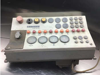 Приладова панель LIEBHERR