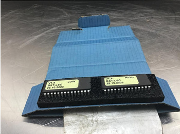 Приладова панель LIEBHERR