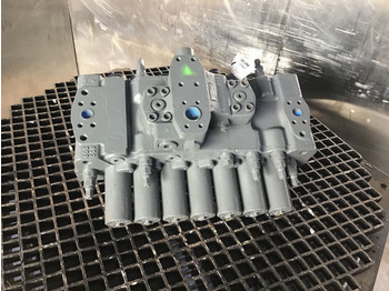 Блок циліндрів LIEBHERR