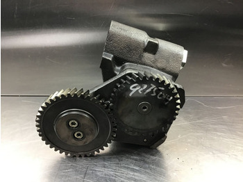 Масляний насос LIEBHERR