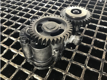 Масляний насос LIEBHERR