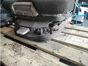 Сидіння LIEBHERR