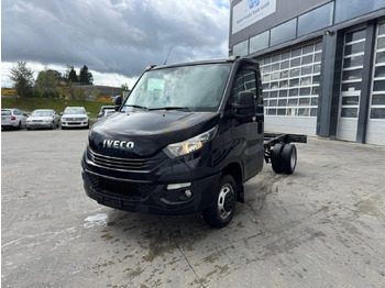 Вантажівка шасі IVECO Daily 35c21