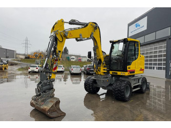 Колісний екскаватор LIEBHERR