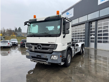 Гаковий мультиліфт вантажівка MERCEDES-BENZ Actros 2644