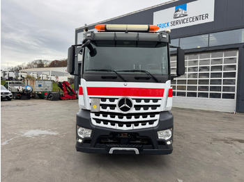 Вантажівка з маніпулятором MERCEDES Arocs 3251 8x4 Fassi 660 6-6: фото 3 Вантажівка з маніпулятором MERCEDES Arocs 3251 8x4 Fassi 660 6-6: фото 3
