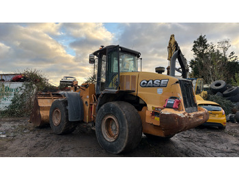 Колісний навантажувач CASE 821F: фото 3 Колісний навантажувач CASE 821F: фото 3
