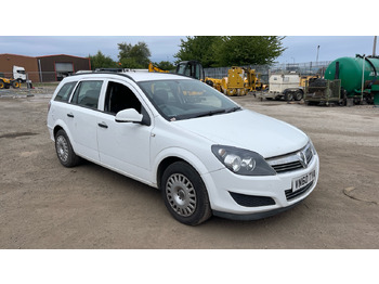 Легковий автомобіль VAUXHALL