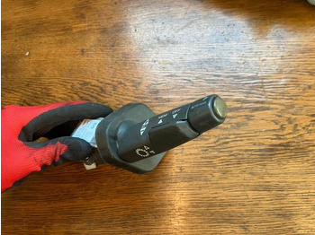 Підрульовий перемикач MAN