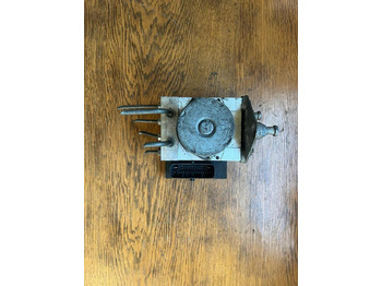 : фото в шапці сторінки