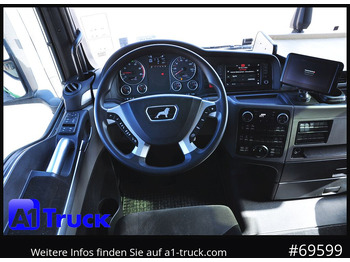 Interior photo 1: Тягач MAN TGX 18.500 XXL Low, Inarder Navi Standklima,