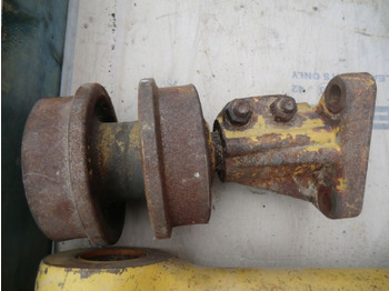 Опорний каток CATERPILLAR