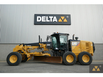 Грейдер CATERPILLAR 120