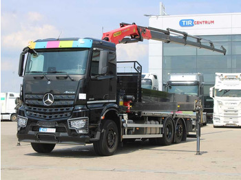 Вантажівка з маніпулятором MERCEDES-BENZ Arocs