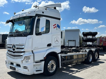 Контейнеровоз/ Змінний кузов вантажівка MERCEDES-BENZ Actros 2545