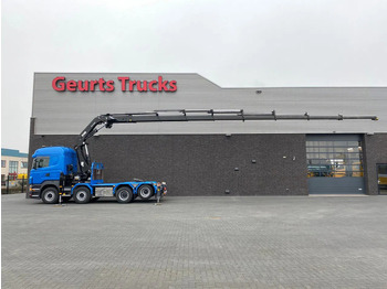 Вантажівка з маніпулятором SCANIA R 560