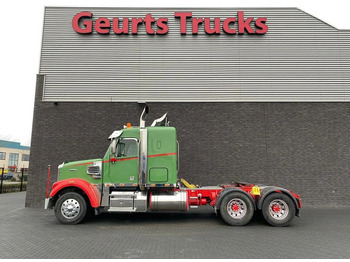 Тягач FREIGHTLINER