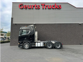 Тягач SCANIA S 520