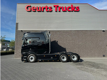 Тягач SCANIA S 660 V8