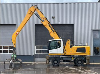 Перевантажувач LIEBHERR LH 30 M